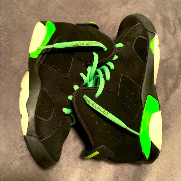 Jordan 6 Electric Green | 13c | Kids | black | Good Condition - Picture 7 of 7